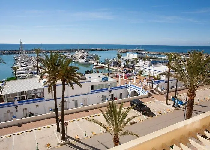 Puerto אסטפונה